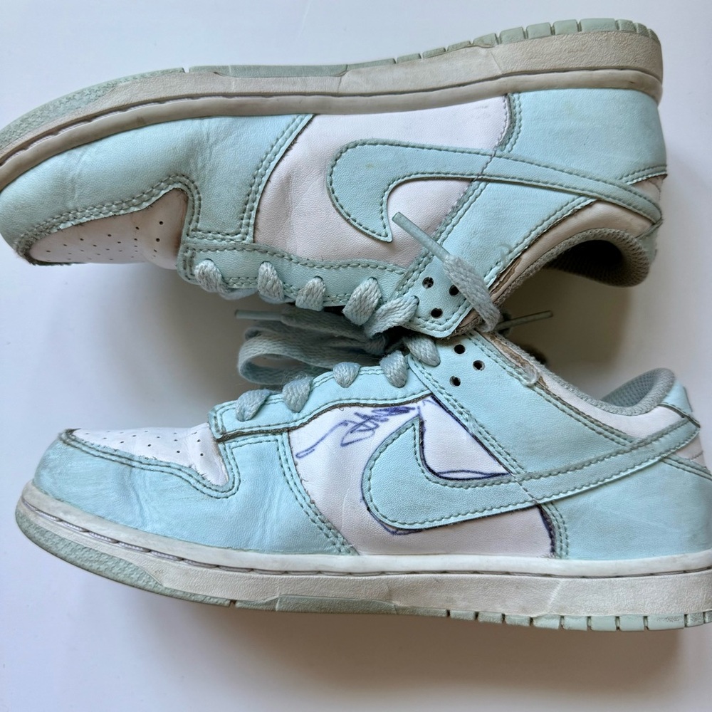 Nike dunk low glacier Light Blue and White Sneakers size 2.5Y